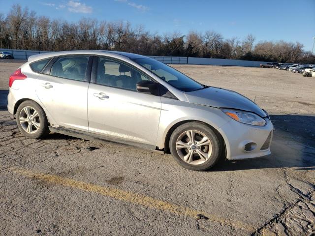 Zdjęcie 4 z aukcji – 2014 FORD FOCUS SE z VIN 1FADP3K22EL214206