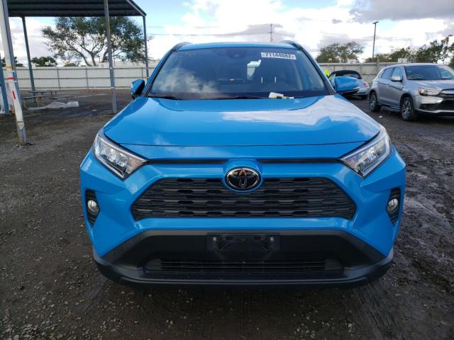 Photo 5 from auction – 2019 TOYOTA RAV4 XLE with VIN JTMW1RFV5KD016009