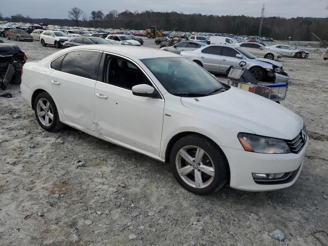 Photo 4 from auction – 2015 VOLKSWAGEN PASSAT S with VIN 1VWAS7A34FC108531