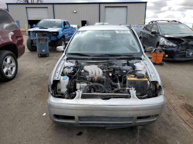 Photo 5 from auction – 2004 VOLKSWAGEN GOLF GL with VIN 9BWBL61J844042527