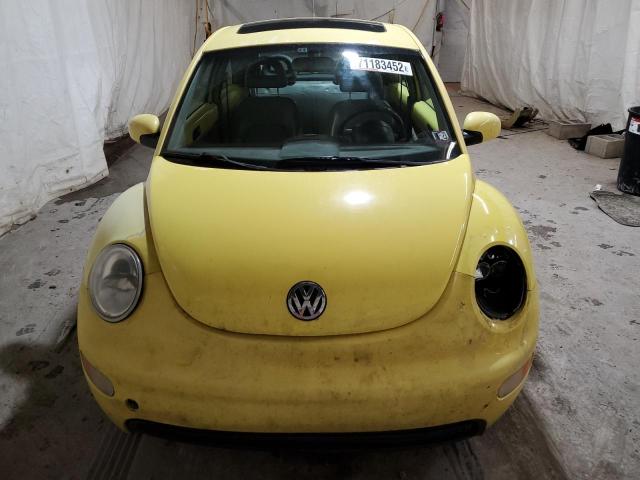 Photo 5 from auction – 2001 VOLKSWAGEN NEW BEETLE with VIN 3VWCK21C71M429756