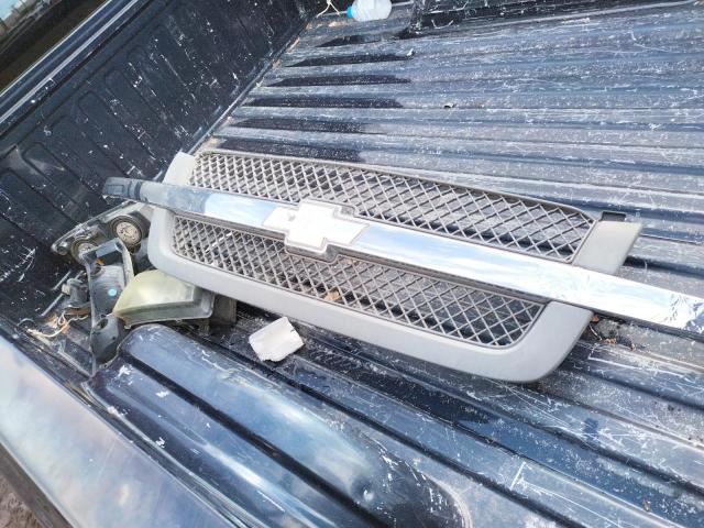 Photo 12 from auction – 2005 CHEVROLET SILVERADO with VIN 1GCEC19XX5Z217030
