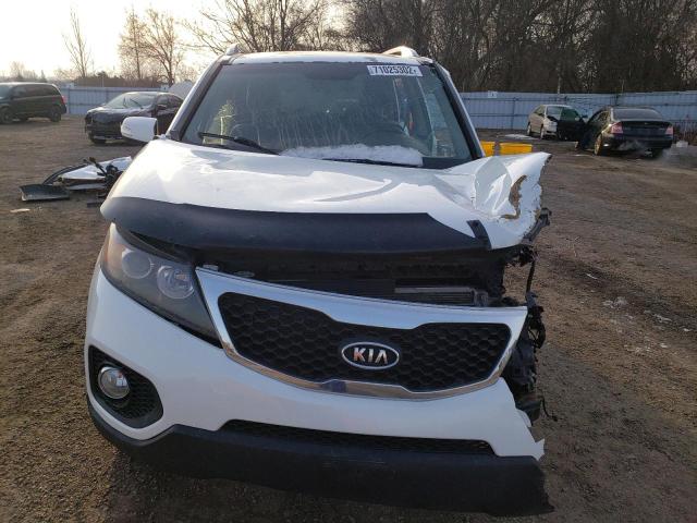 Photo 5 from auction – 2013 KIA SORENTO EX with VIN 5XYKUDA28DG423266