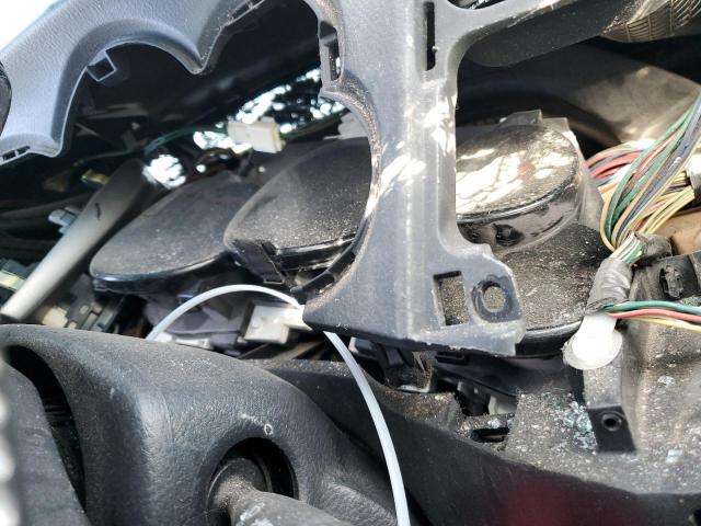 Foto 9 de la subasta – 2003 TOYOTA COROLLA MA con VIN 2T1KR32EX3C070964