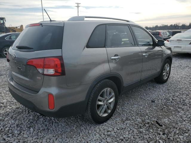 Photo 3 from auction – 2015 KIA SORENTO LX with VIN 5XYKTCA67FG572044