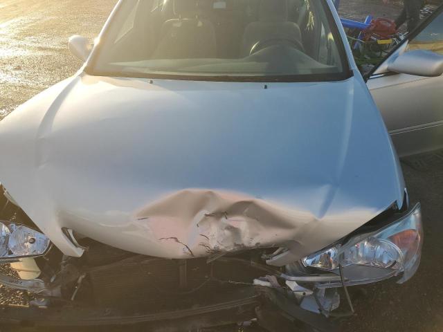 Photo 11 from auction – 2002 TOYOTA CAMRY LE with VIN 4T1BF32KX2U505378