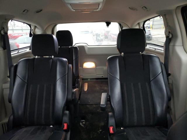 Photo 10 from auction – 2016 CHRYSLER TOWN & COU with VIN 2C4RC1JGXGR134076