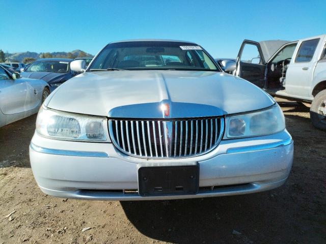 Photo 5 from auction – 2000 LINCOLN TOWN CAR E with VIN 1LNHM81W3YY821546