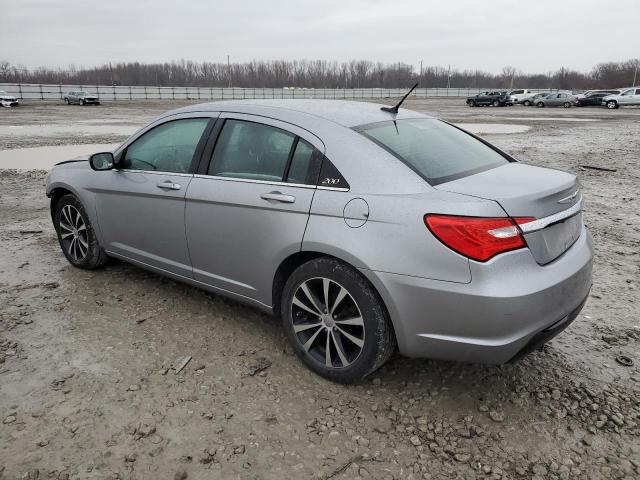Photo 2 from auction – 2013 CHRYSLER 200 TOURIN with VIN 1C3CCBBG0DN717022