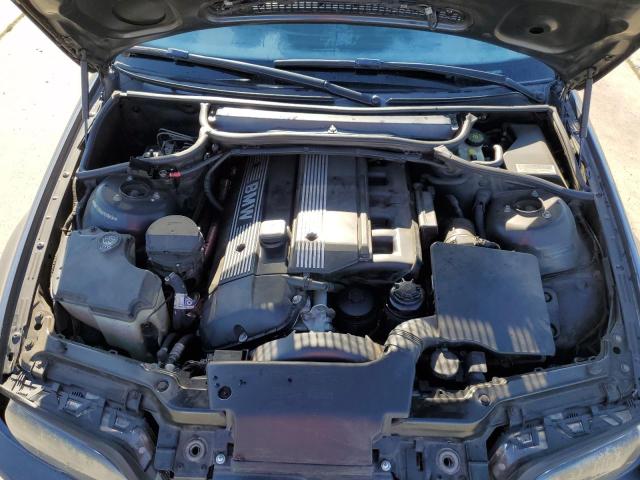 Photo 11 from auction – 2002 BMW 325 XI with VIN WBAEU33452PF64215