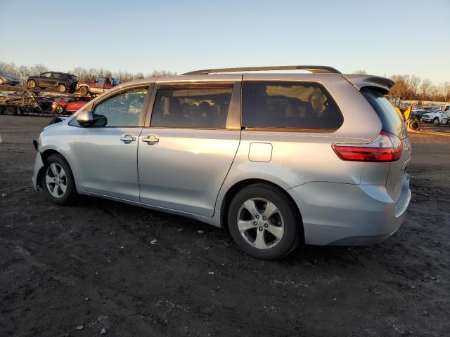 Photo 2 from auction – 2016 TOYOTA SIENNA LE with VIN 5TDKK3DC5GS751059