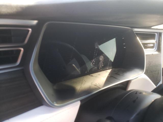 Photo 9 from auction – 2016 TESLA MODEL X with VIN 5YJXCBE27GF013304