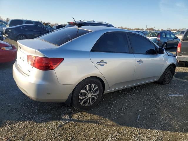 Photo 3 from auction – 2013 KIA FORTE EX with VIN KNAFU4A26D5729891