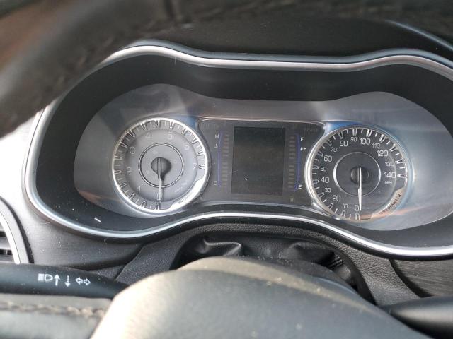 Photo 9 from auction – 2015 CHRYSLER 200 LIMITE with VIN 1C3CCCAB4FN705339