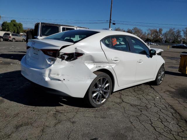 Photo 3 from auction – 2018 MAZDA 3 TOURING with VIN 3MZBN1V32JM216026