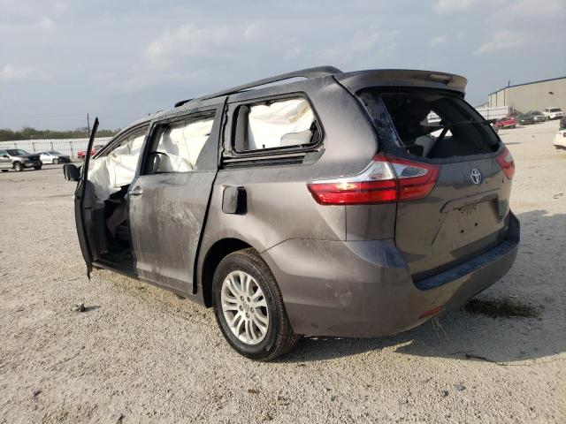 Photo 2 from auction – 2017 TOYOTA SIENNA XLE with VIN 5TDYZ3DC3HS890744