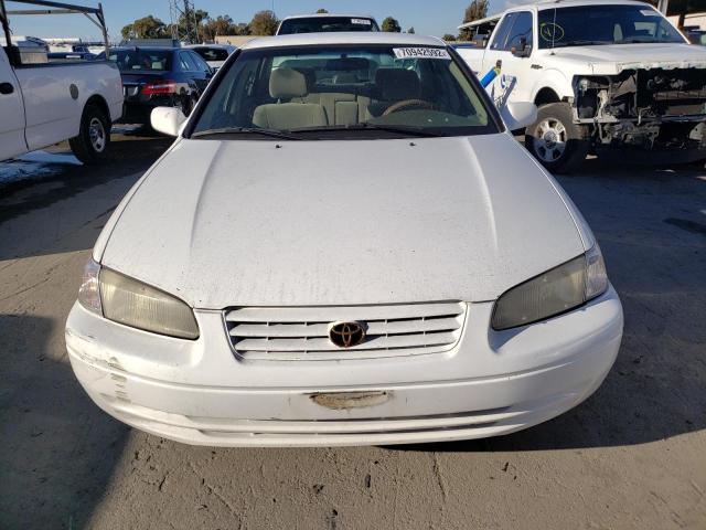 Photo 5 from auction – 1997 TOYOTA CAMRY with VIN 4T1BG22K5VU820259