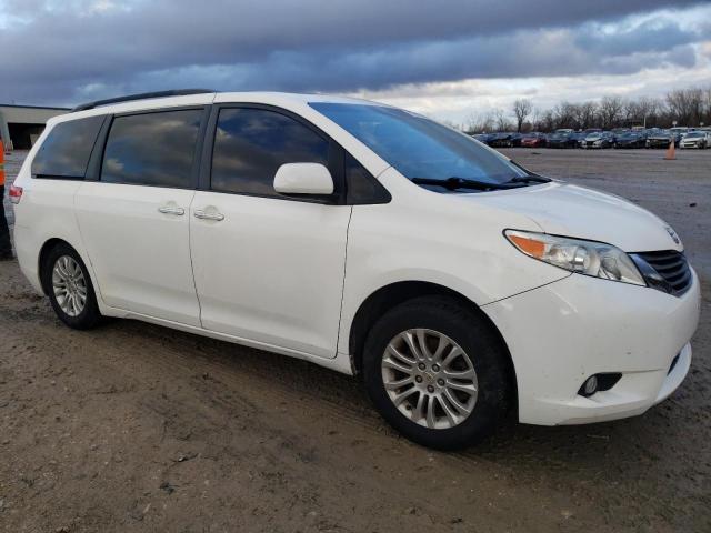 Photo 4 from auction – 2011 TOYOTA SIENNA XLE with VIN 5TDYK3DC5BS035782