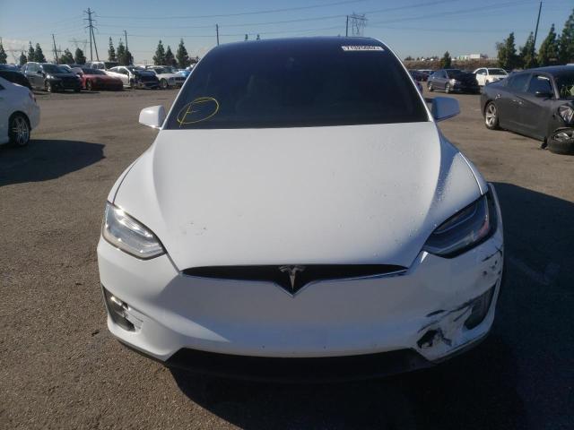 Photo 5 from auction – 2016 TESLA MODEL X with VIN 5YJXCBE27GF013304