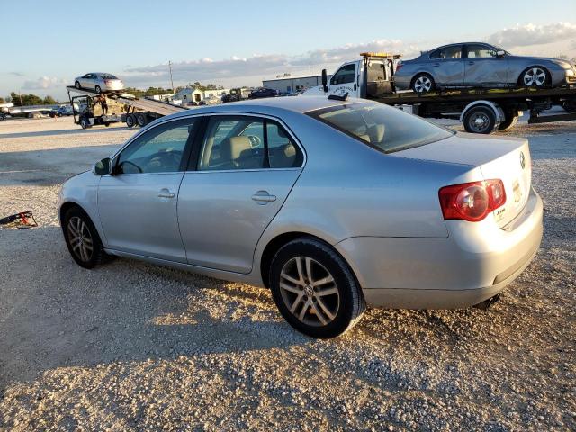 Photo 2 from auction – 2006 VOLKSWAGEN JETTA 2.5 with VIN 3VWSF81K56M669017
