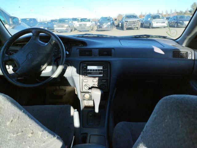 Photo 8 from auction – 2000 TOYOTA CAMRY CE with VIN JT2BF22K7Y0242306