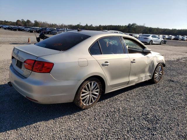 Photo 3 from auction – 2012 VOLKSWAGEN JETTA SEL with VIN 3VWLP7AJ8CM304670