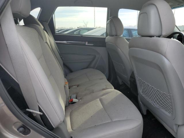 Photo 11 from auction – 2015 KIA SORENTO LX with VIN 5XYKTCA67FG572044