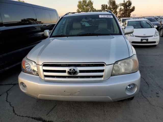 Photo 5 from auction – 2005 TOYOTA HIGHLANDER with VIN JTEEP21A450114946