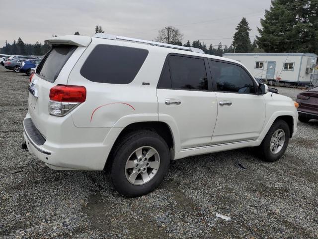 Photo 3 from auction – 2011 TOYOTA 4RUNNER SR with VIN JTEBU5JR2B5041125