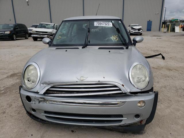 Photo 5 from auction – 2006 MINI COOPER with VIN WMWRC33596TK70808