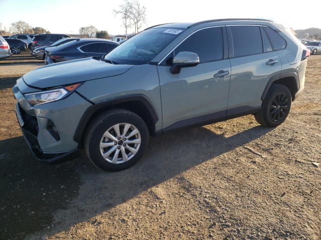 Photo 1 from auction – 2021 TOYOTA RAV4 XLE with VIN 2T3W1RFVXMW140010