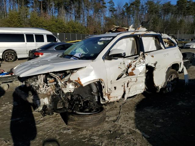 TOYOTA HIGHLANDER 2015 with VIN 5TDJKRFH7FS142609 - Photo from auction