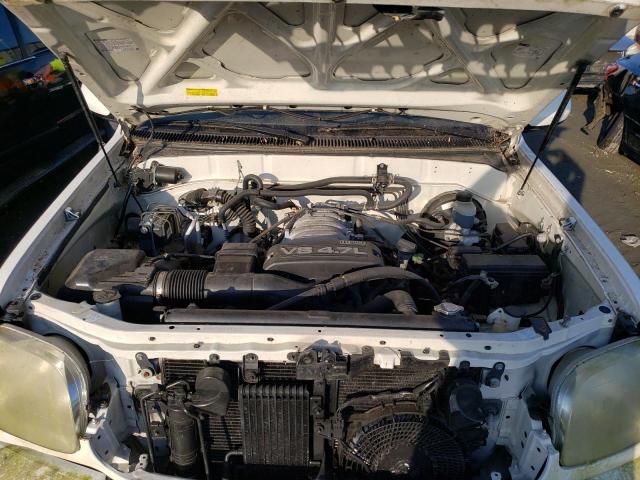 Photo 12 from auction – 2004 TOYOTA SEQUOIA LI with VIN 5TDBT48A44S209331