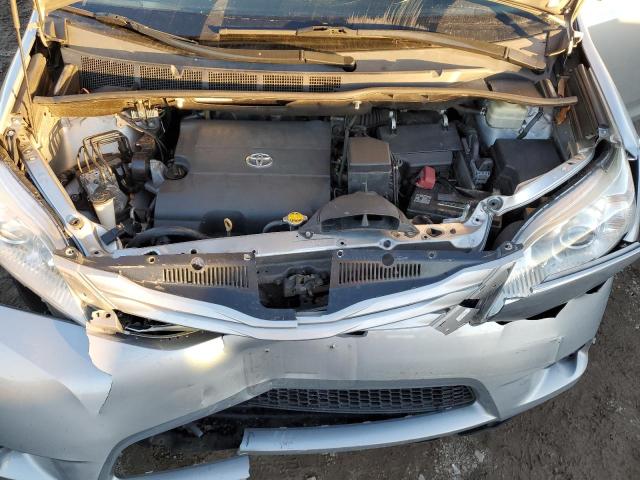 Photo 12 from auction – 2016 TOYOTA SIENNA LE with VIN 5TDKK3DC5GS751059