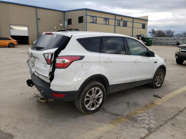 Photo 3 from auction – 2017 FORD ESCAPE SE with VIN 1FMCU0GD7HUB45871