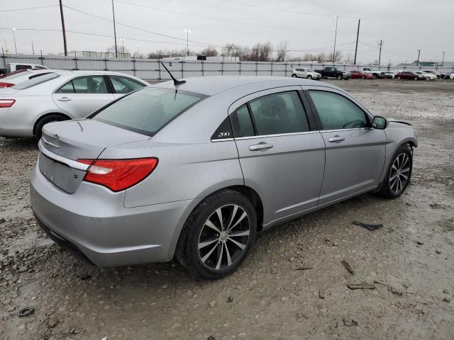 Photo 3 from auction – 2013 CHRYSLER 200 TOURIN with VIN 1C3CCBBG0DN717022