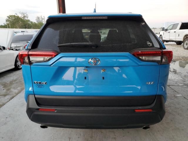 Photo 6 from auction – 2020 TOYOTA RAV4 XLE with VIN JTMW1RFV2LD052189