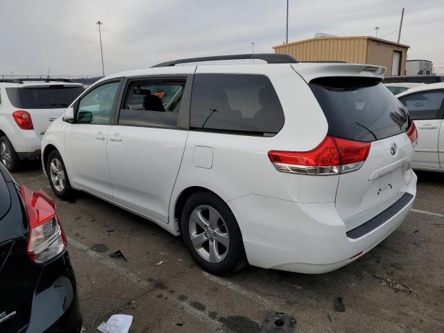 Photo 2 from auction – 2013 TOYOTA SIENNA LE with VIN 5TDKK3DC8DS290404