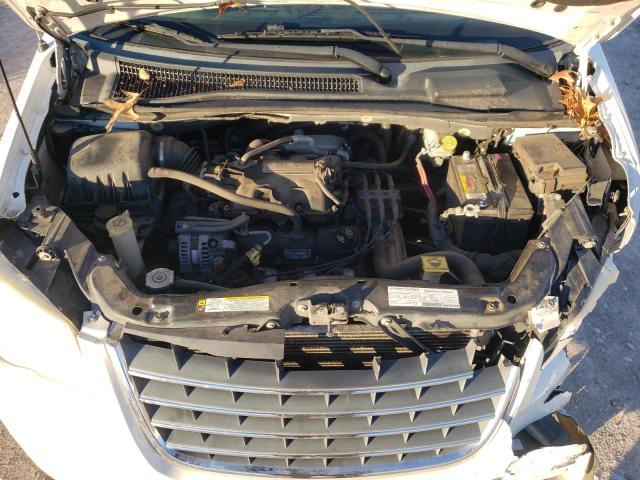 Photo 12 from auction – 2008 CHRYSLER TOWN & COU with VIN 2A8HR54P18R832115