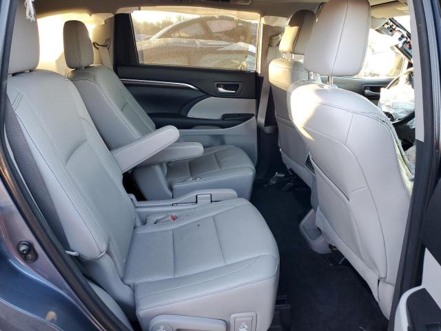 Photo 11 from auction – 2015 TOYOTA HIGHLANDER with VIN 5TDDKRFH7FS159794