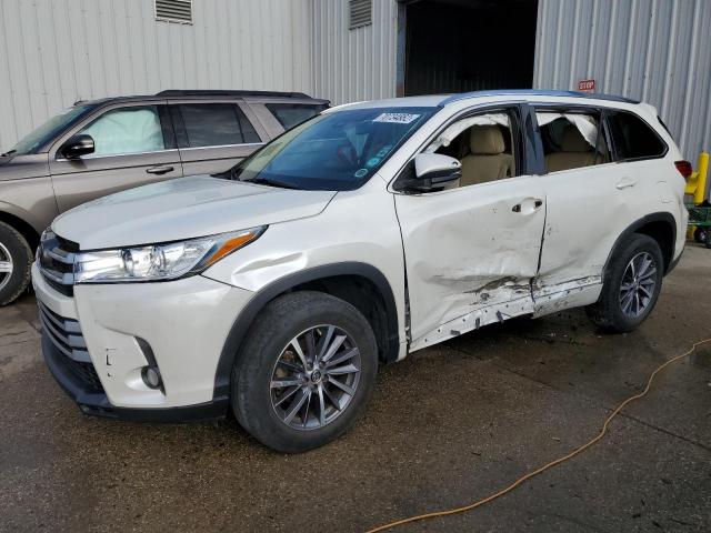 TOYOTA HIGHLANDER 2018 with VIN 5TDKZRFH2JS539685 - Photo from auction