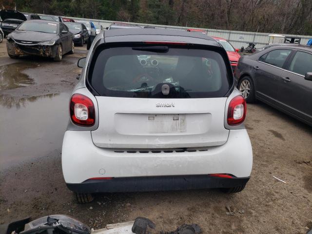 Photo 6 from auction – 2016 SMART FORTWO with VIN WMEFJ5DA7GK137220