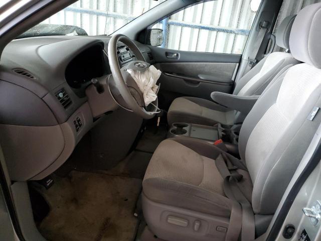 Photo 7 from auction – 2010 TOYOTA SIENNA CE with VIN 5TDKK4CC3AS333937