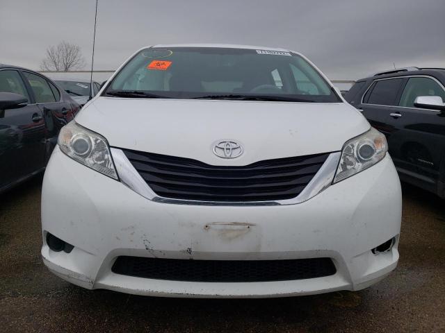 Photo 5 from auction – 2013 TOYOTA SIENNA LE with VIN 5TDKK3DC8DS290404