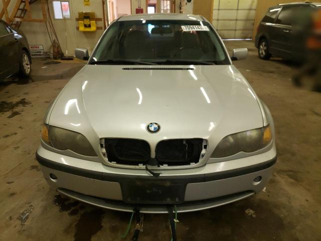 Photo 5 from auction – 2002 BMW 325 I with VIN WBAEV33402KL65662