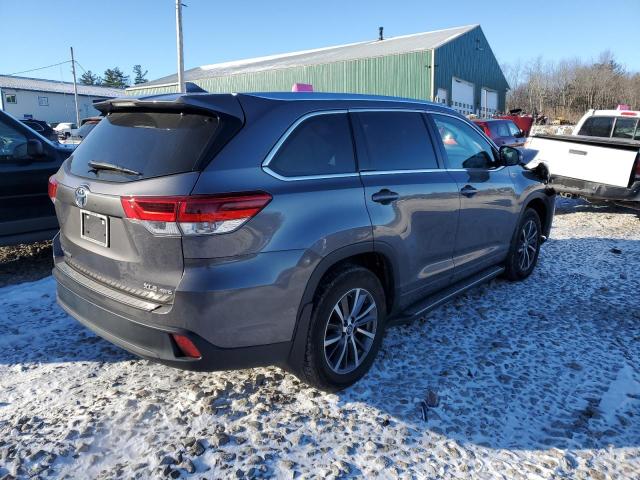 Photo 3 from auction – 2017 TOYOTA HIGHLANDER with VIN 5TDJZRFH9HS451593