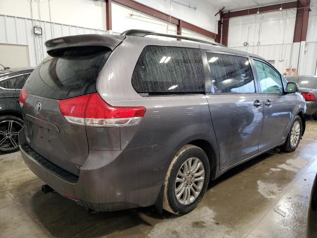 Photo 3 from auction – 2012 TOYOTA SIENNA XLE with VIN 5TDYK3DC0CS176213