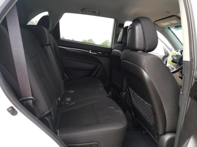 Photo 10 from auction – 2015 KIA SORENTO LX with VIN 5XYKT3A68FG643073