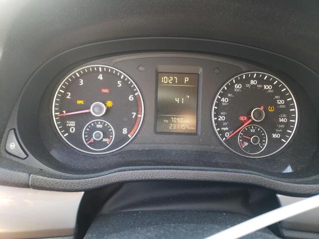Photo 9 from auction – 2012 VOLKSWAGEN PASSAT S with VIN 1VWAP7A37CC043154