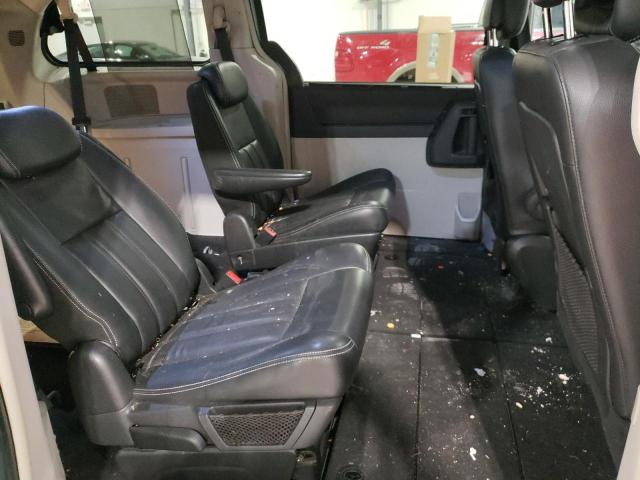 Photo 10 from auction – 2010 CHRYSLER TOWN & COU with VIN 2A4RR8DX6AR361320
